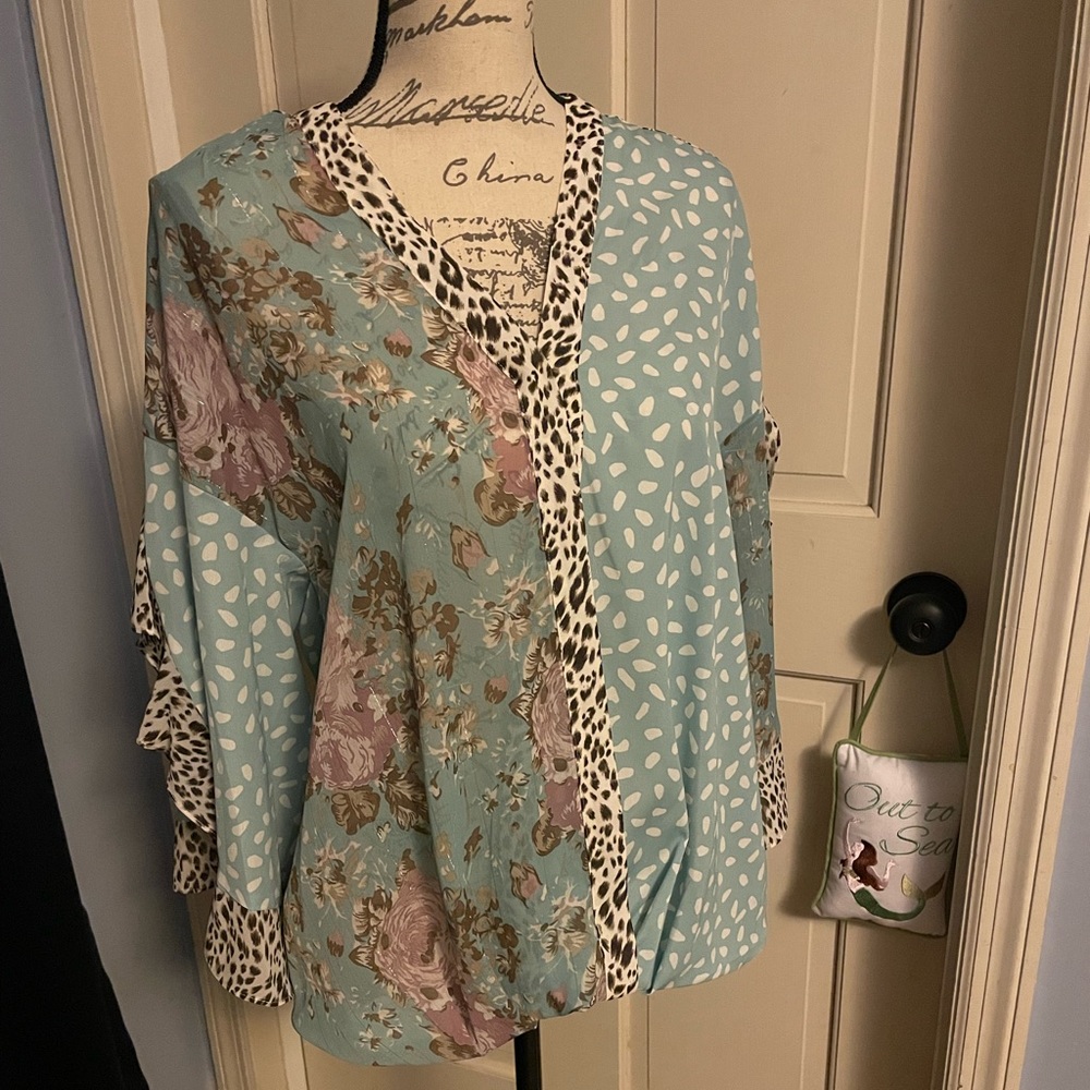 Umgee mixed media envelope style top